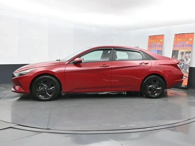 2021 Hyundai Elantra - Image 5 of 12