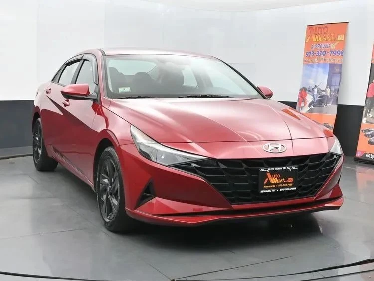 2021 Hyundai Elantra - Image 2 of 12