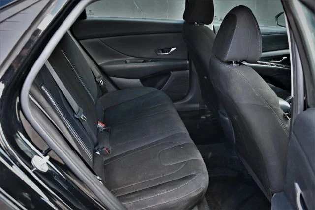 2021 Hyundai Elantra - Image 17 of 20