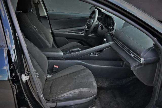 2021 Hyundai Elantra - Image 16 of 20