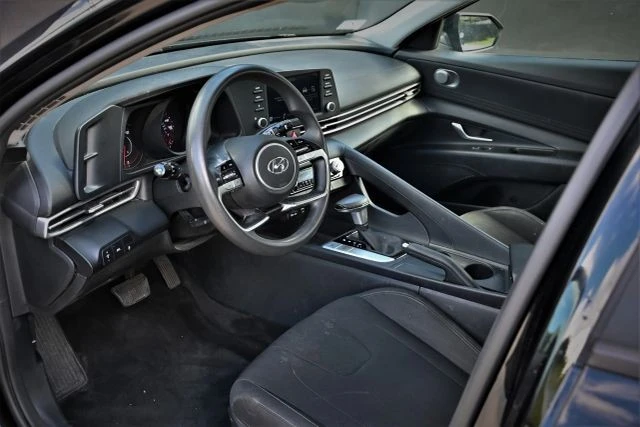 2021 Hyundai Elantra - Image 13 of 20