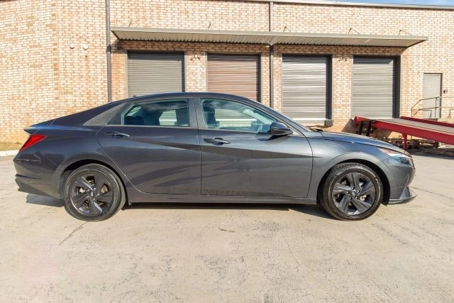 2021 Hyundai Elantra - Image 11 of 21