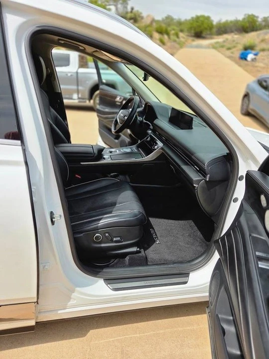 2021 Hyundai Genesis - Image 11 of 12