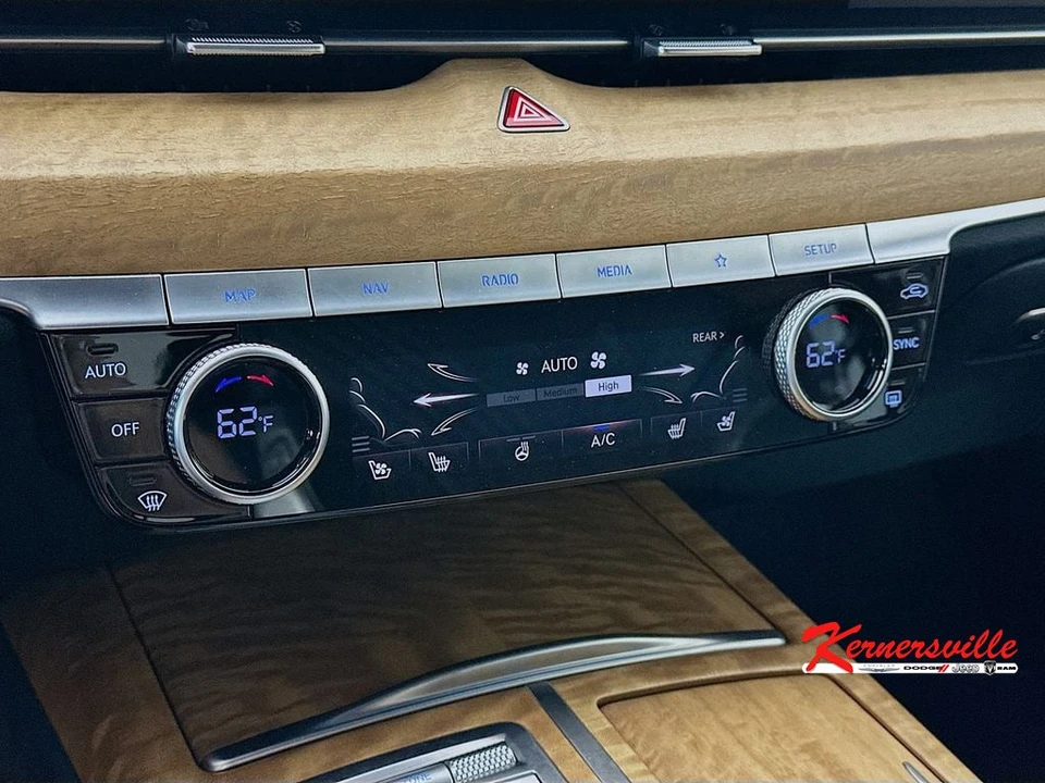 2021 Hyundai Genesis - Image 18 of 24