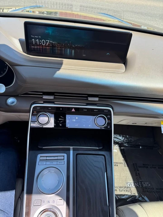 2021 Hyundai Genesis - Image 14 of 18