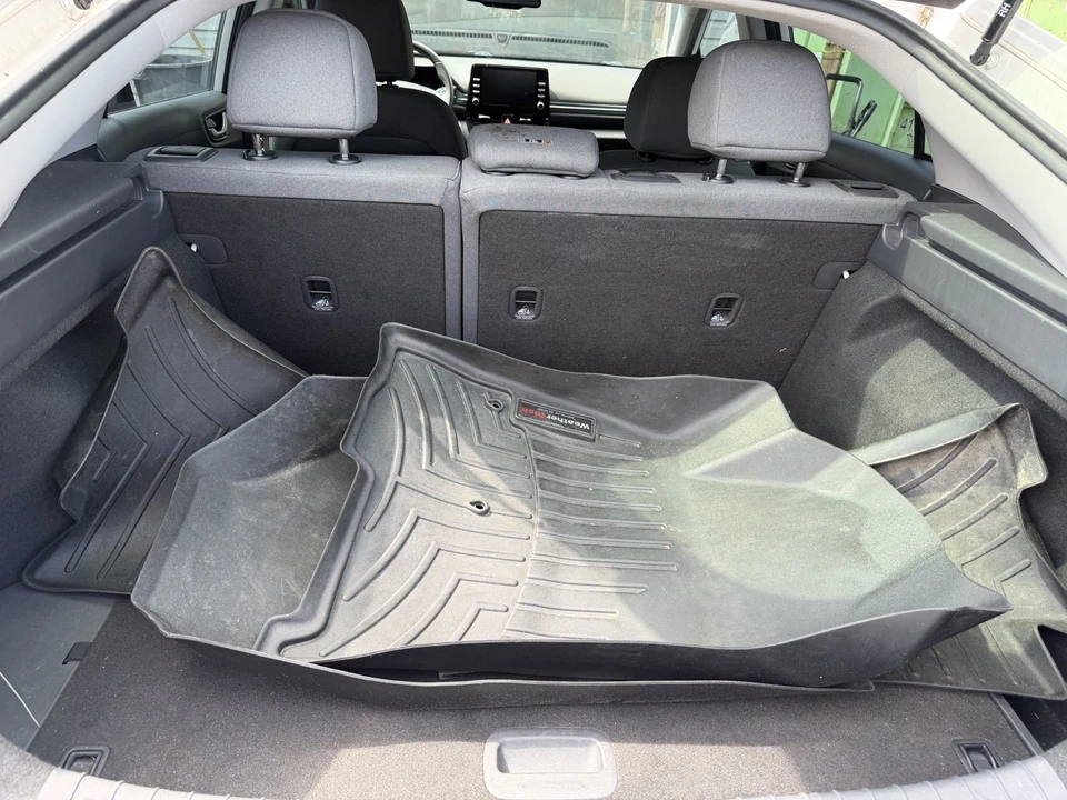 2021 Hyundai - Image 13 of 18