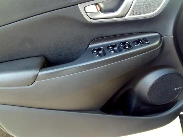 2021 Hyundai Kona - Image 10 of 21