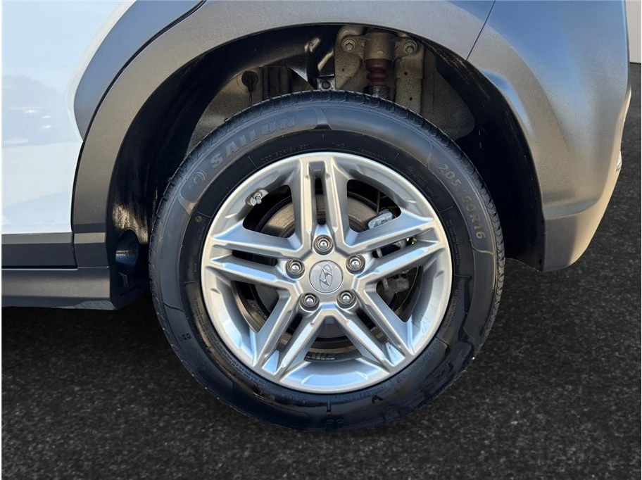 2021 Hyundai Kona - Image 14 of 21