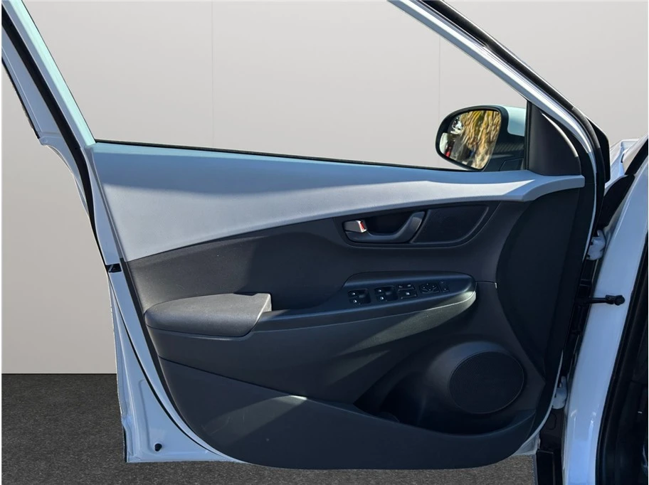 2021 Hyundai Kona - Image 16 of 21