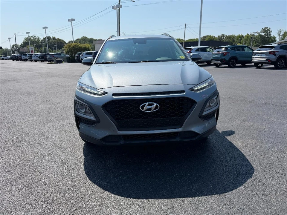 2021 Hyundai Kona - Image 2 of 31