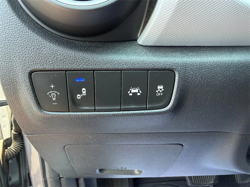2021 Hyundai Kona - Image 28 of 31