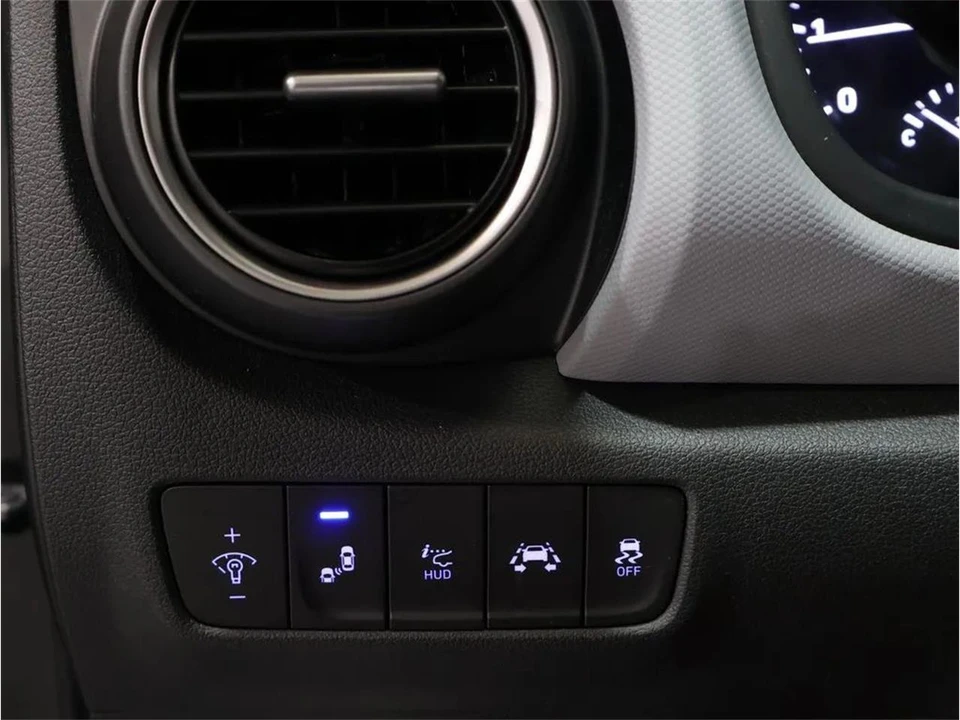2021 Hyundai Kona - Image 11 of 31
