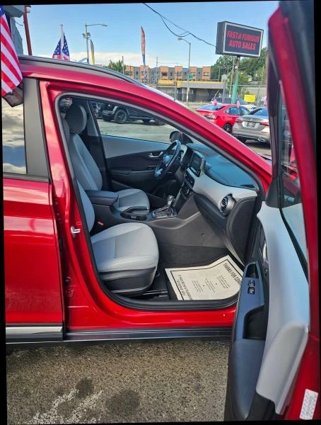 2021 Hyundai Kona - Image 10 of 12