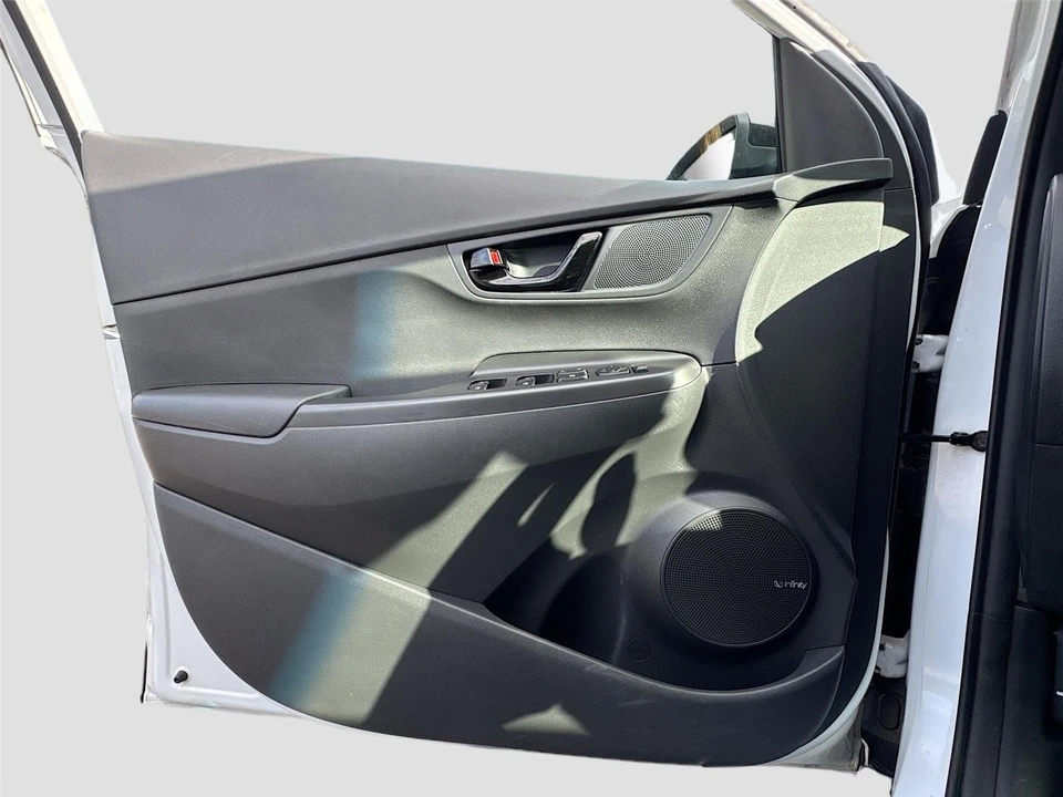 2021 Hyundai Kona - Image 16 of 21
