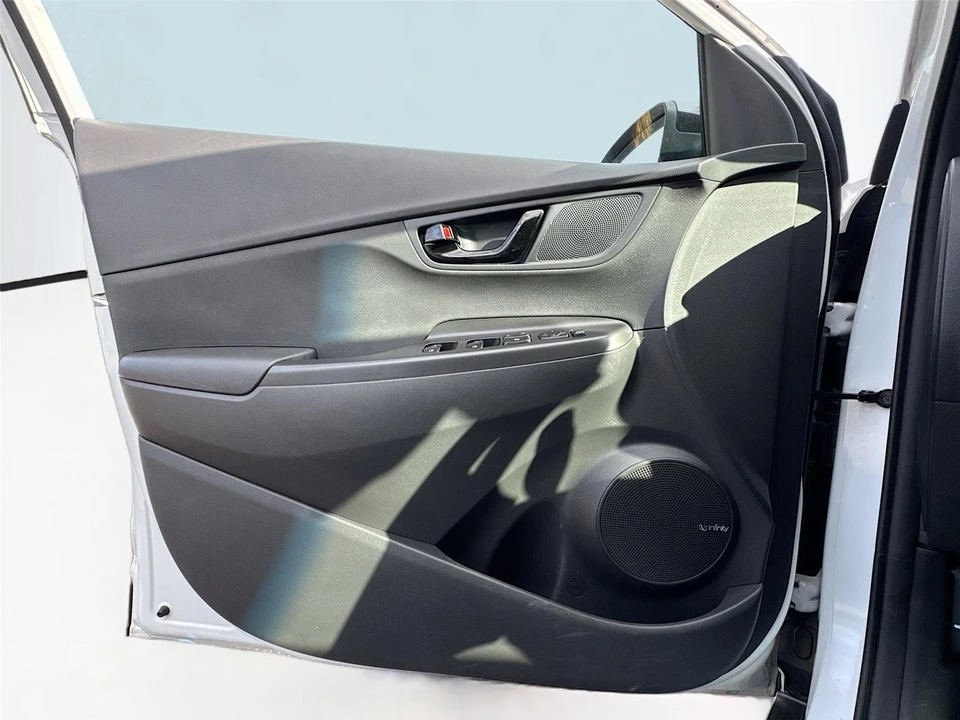 2021 Hyundai Kona - Image 16 of 21