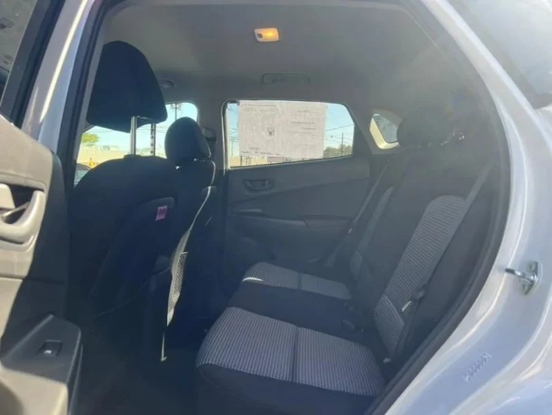 2021 Hyundai Kona - Image 8 of 12
