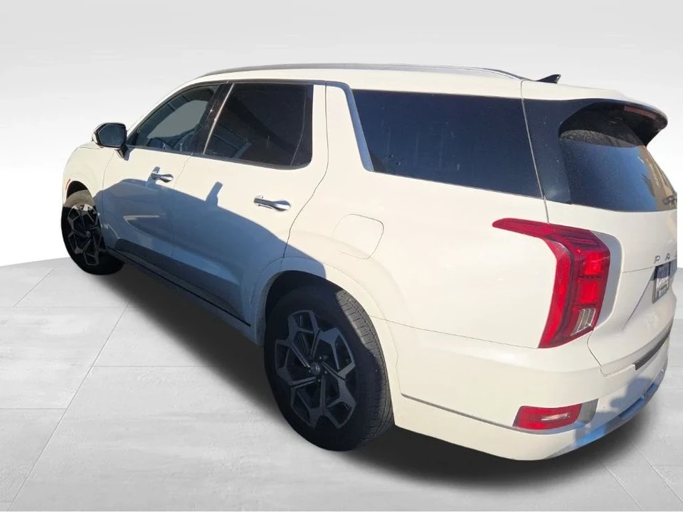 2021 Hyundai Palisade - Image 2 of 12