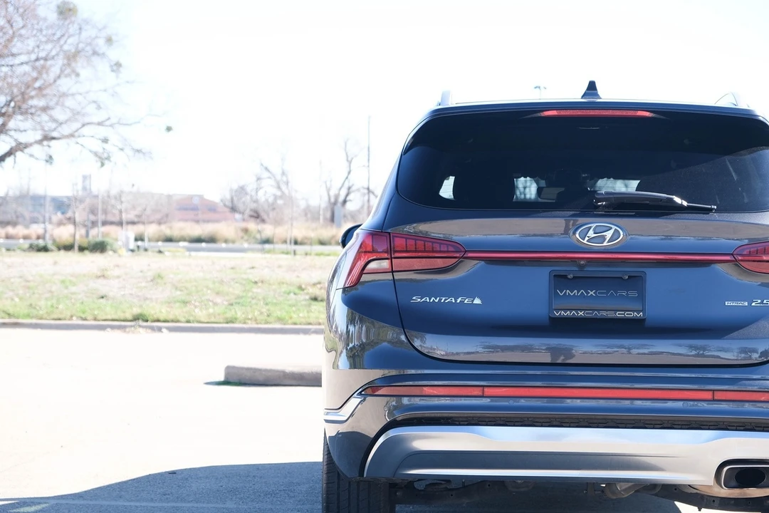 2021 Hyundai Santa Fe - Image 10 of 21