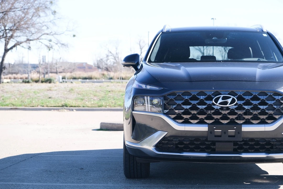 2021 Hyundai Santa Fe - Image 4 of 21
