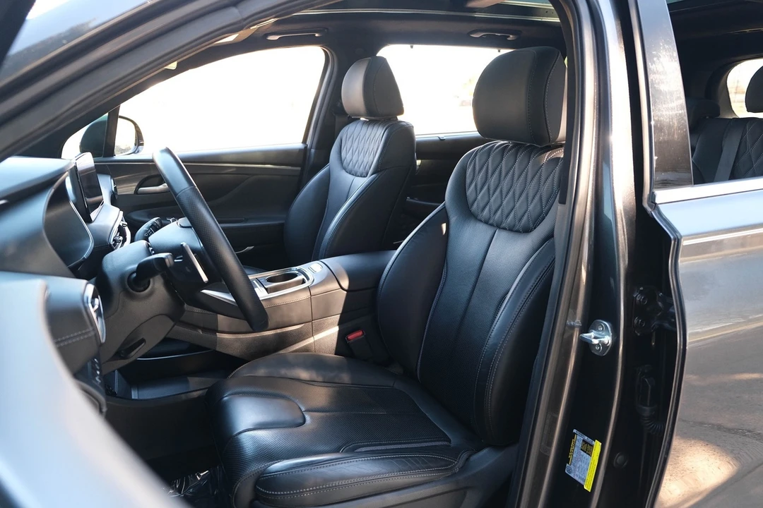 2021 Hyundai Santa Fe - Image 15 of 21