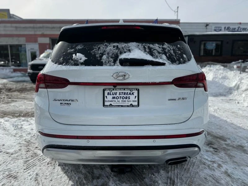 2021 Hyundai Santa Fe - Image 9 of 12