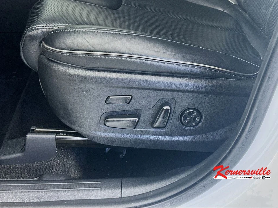 2021 Hyundai Santa Fe - Image 22 of 24