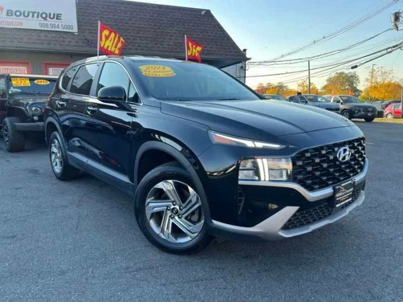 2021 Hyundai Santa Fe - Image 4 of 12