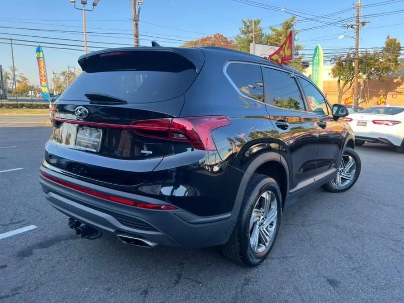 2021 Hyundai Santa Fe - Image 5 of 12