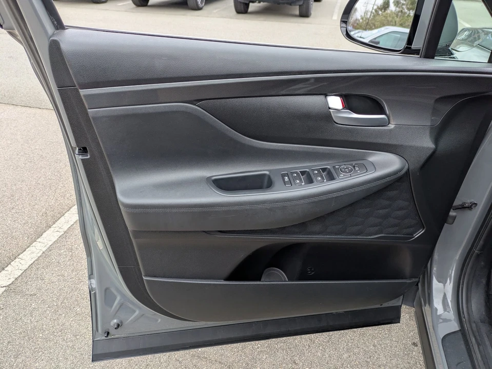 2021 Hyundai Santa Fe - Image 15 of 21
