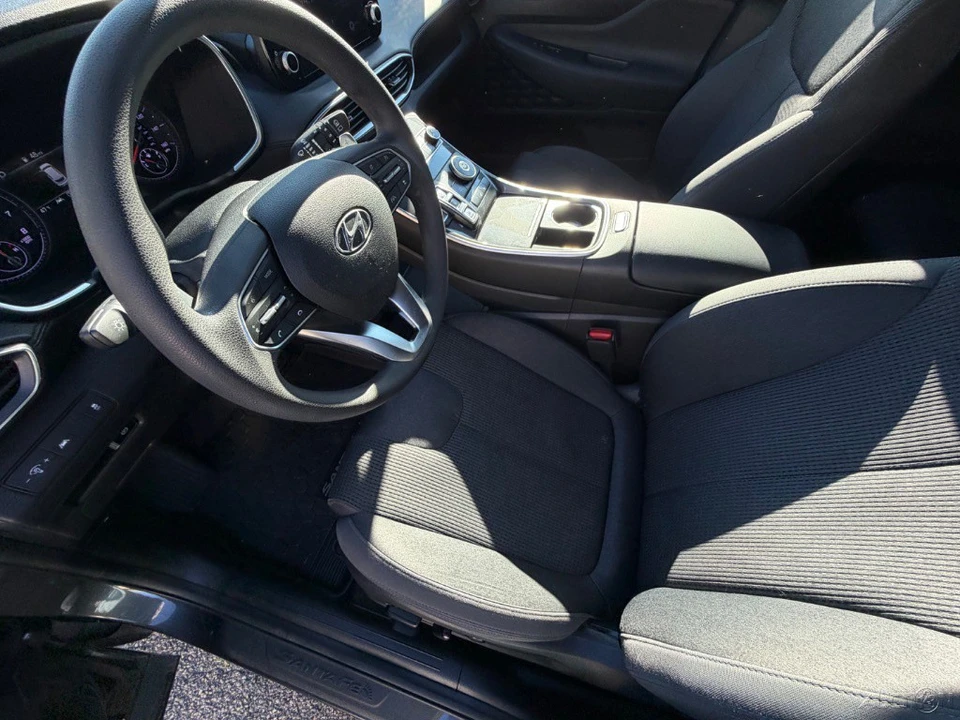 2021 Hyundai Santa Fe - Image 11 of 12