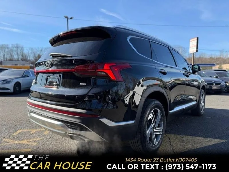 2021 Hyundai Santa Fe - Image 9 of 12