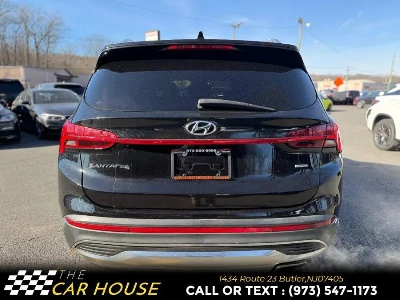 2021 Hyundai Santa Fe - Image 10 of 12