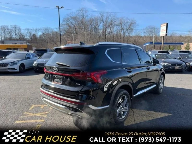 2021 Hyundai Santa Fe - Image 8 of 12
