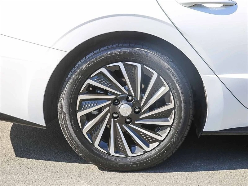 2021 Hyundai Sonata - Image 13 of 21
