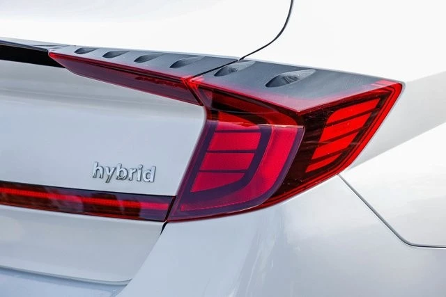 2021 Hyundai Sonata - Image 8 of 12