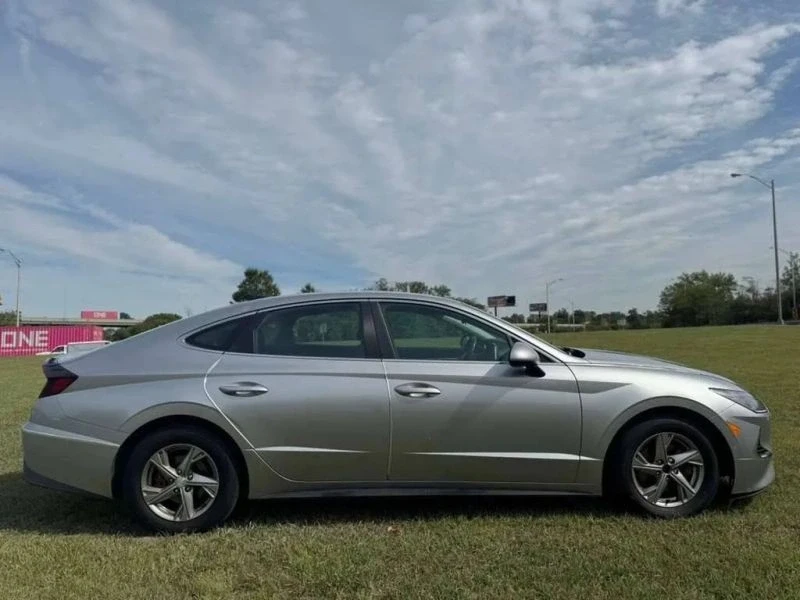 2021 Hyundai Sonata - Image 8 of 12
