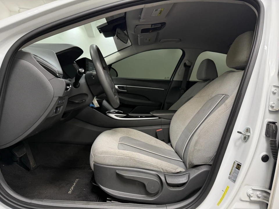 2021 Hyundai Sonata - Image 12 of 21