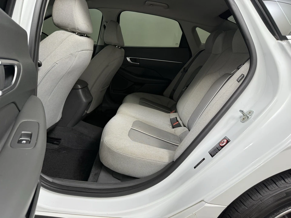 2021 Hyundai Sonata - Image 17 of 21