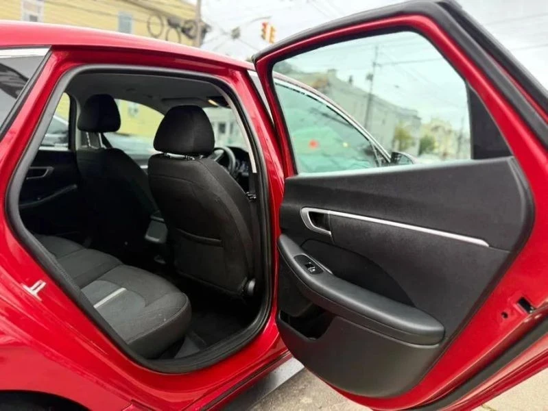 2021 Hyundai Sonata - Image 10 of 12