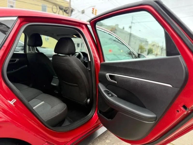 2021 Hyundai Sonata - Image 10 of 12