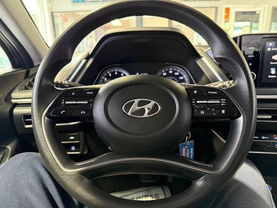 2021 Hyundai Sonata - Image 16 of 21