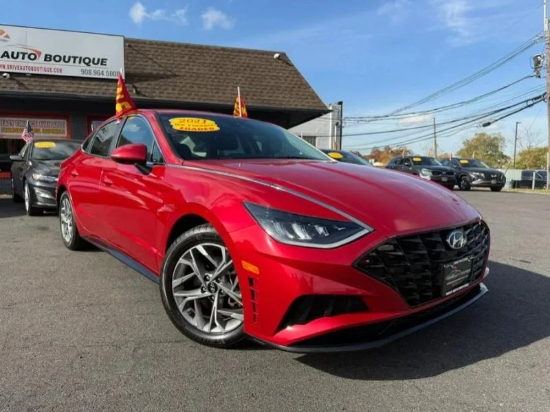 2021 Hyundai Sonata - Image 2 of 12