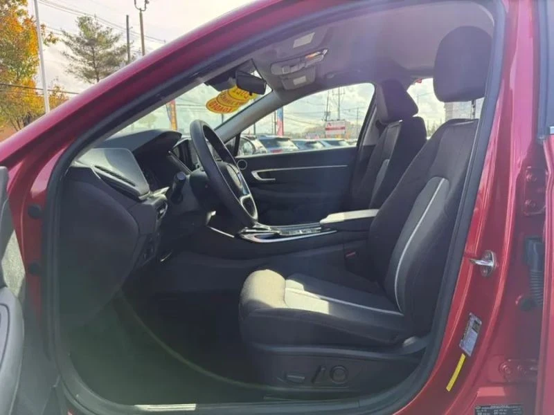 2021 Hyundai Sonata - Image 8 of 12