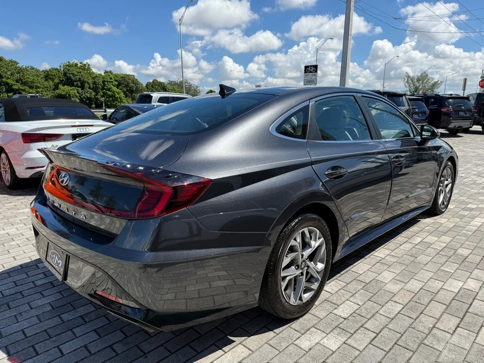 2021 Hyundai Sonata - Image 10 of 21