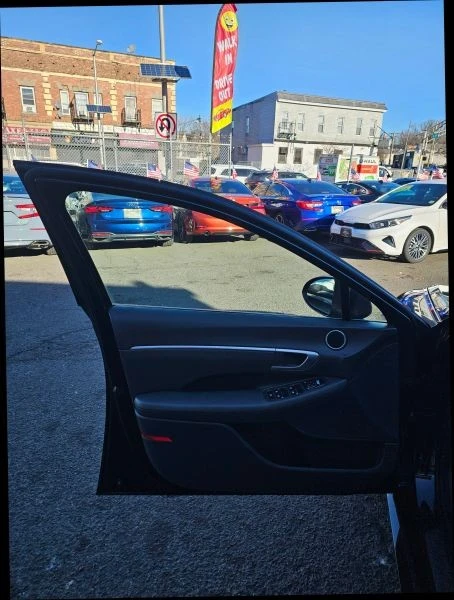 2021 Hyundai Sonata - Image 11 of 12