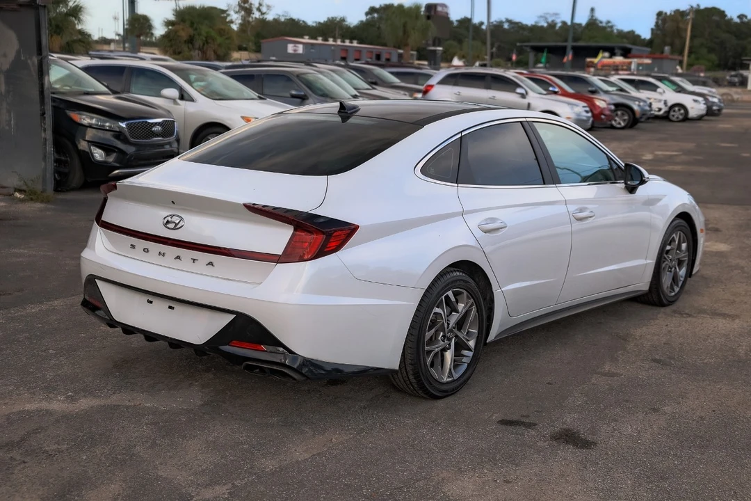 2021 Hyundai Sonata - Image 11 of 12