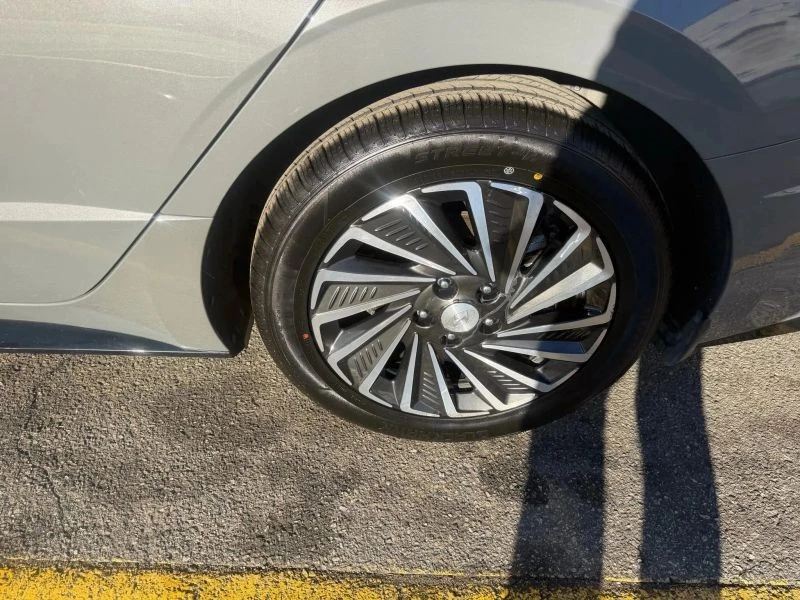 2021 Hyundai Sonata - Image 9 of 12