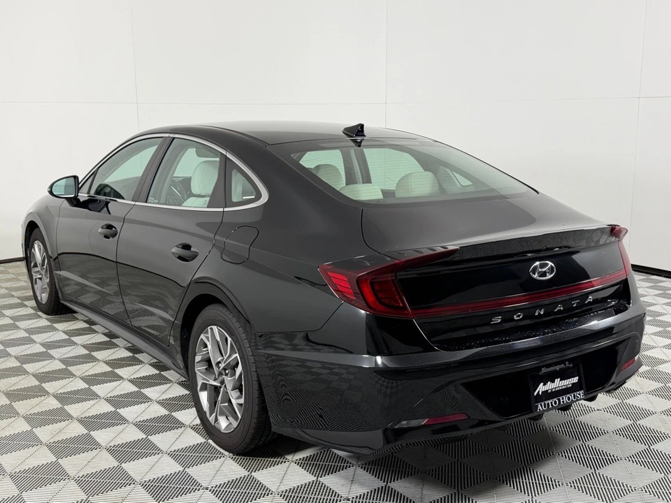 2021 Hyundai Sonata - Image 7 of 21