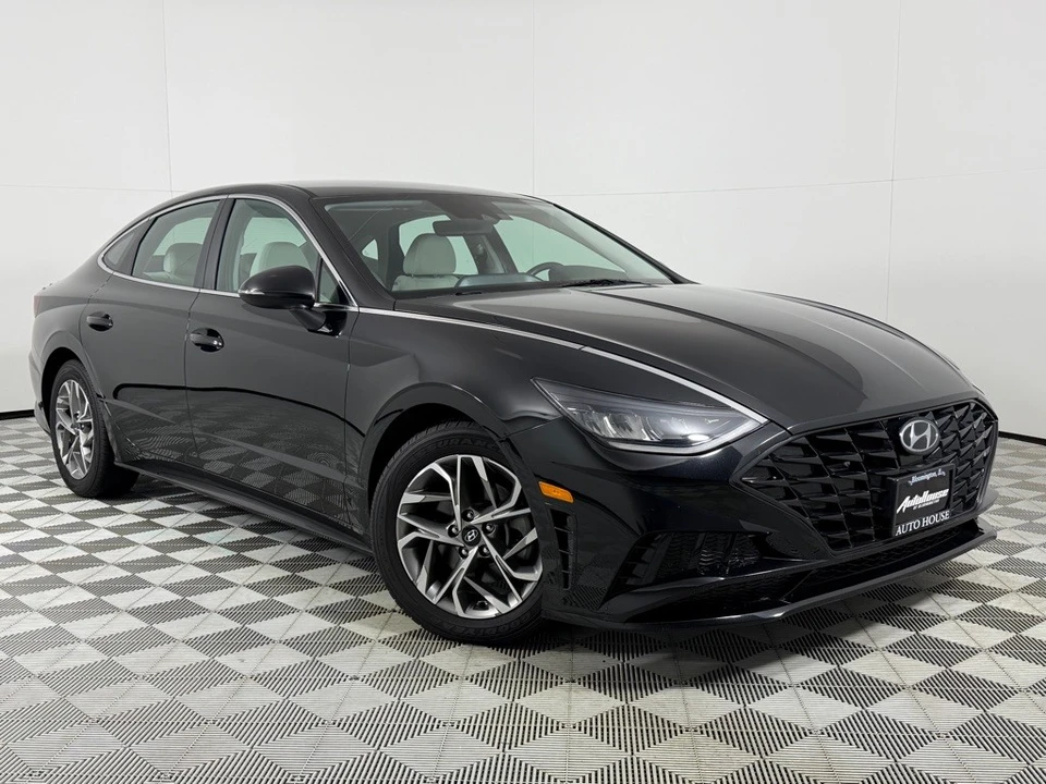 2021 Hyundai Sonata - Image 2 of 21