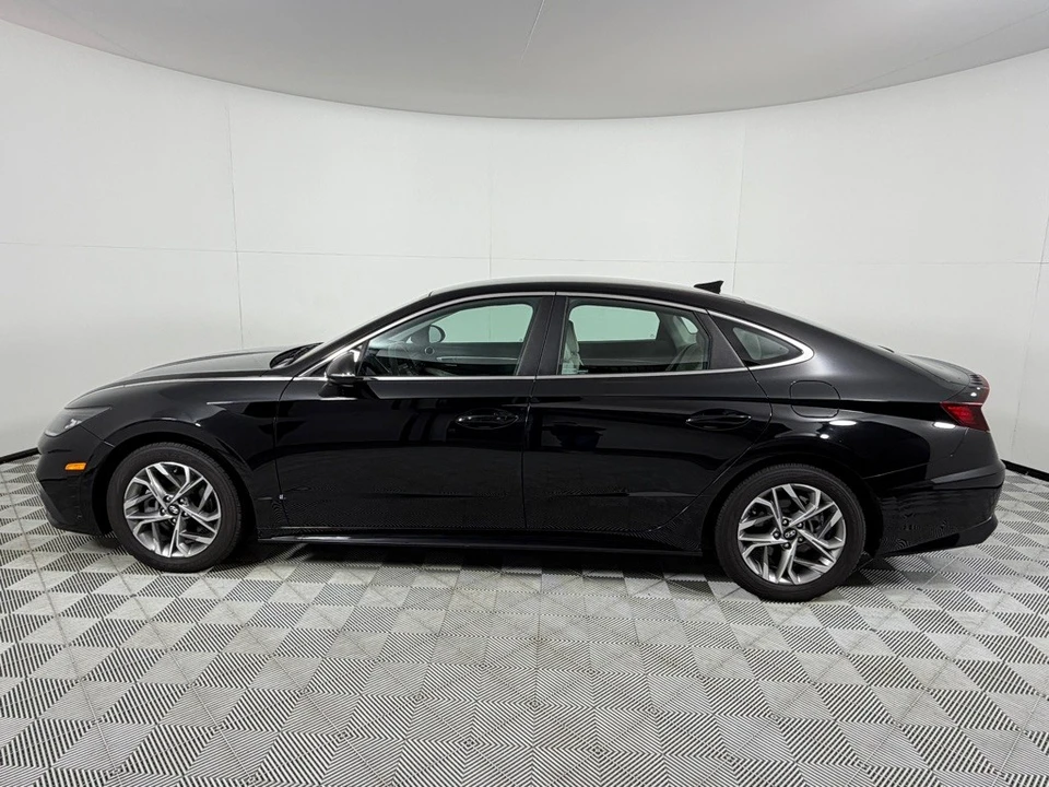 2021 Hyundai Sonata - Image 8 of 21